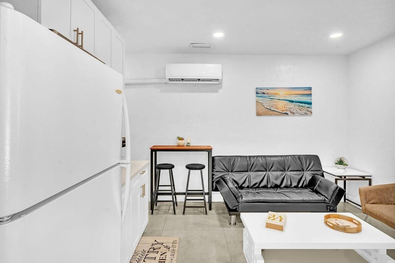 Boutique One Bdrm Close To Aventura Mall & Beach ฮาลลันเดลบีช ภายนอก รูปภาพ