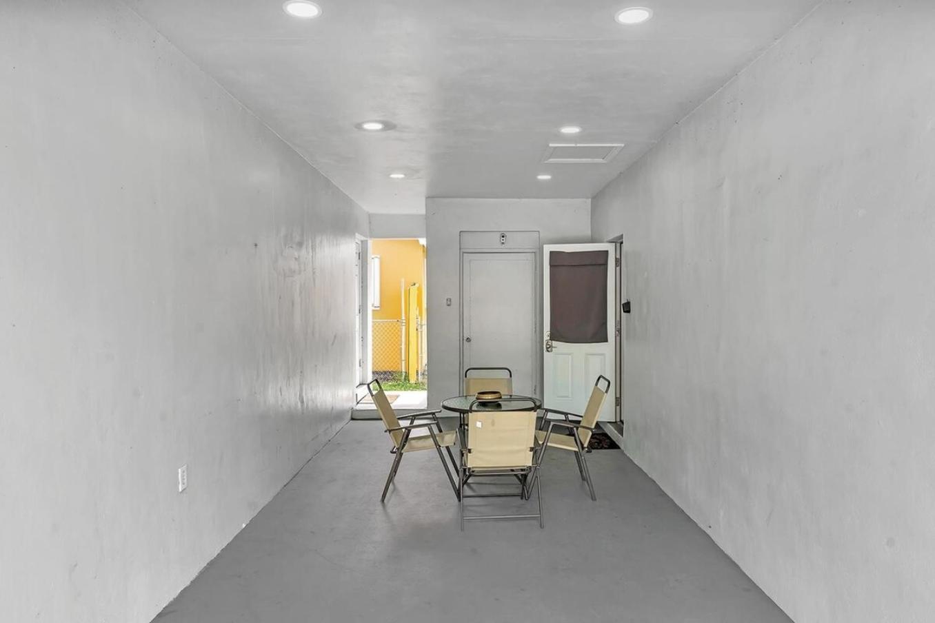 Boutique One Bdrm Close To Aventura Mall & Beach ฮาลลันเดลบีช ภายนอก รูปภาพ