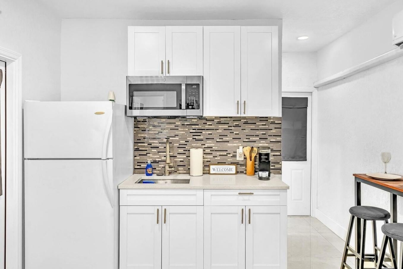 Boutique One Bdrm Close To Aventura Mall & Beach ฮาลลันเดลบีช ภายนอก รูปภาพ